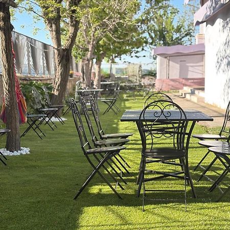 Basilicata Al Volo Hostel บรินดิซิดิมอนตาญา ภายนอก รูปภาพ