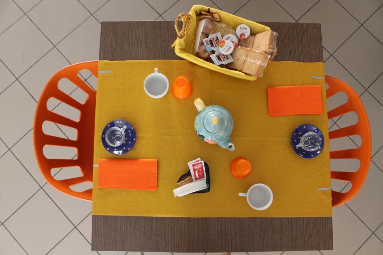 Basilicata Al Volo Hostel บรินดิซิดิมอนตาญา ภายนอก รูปภาพ