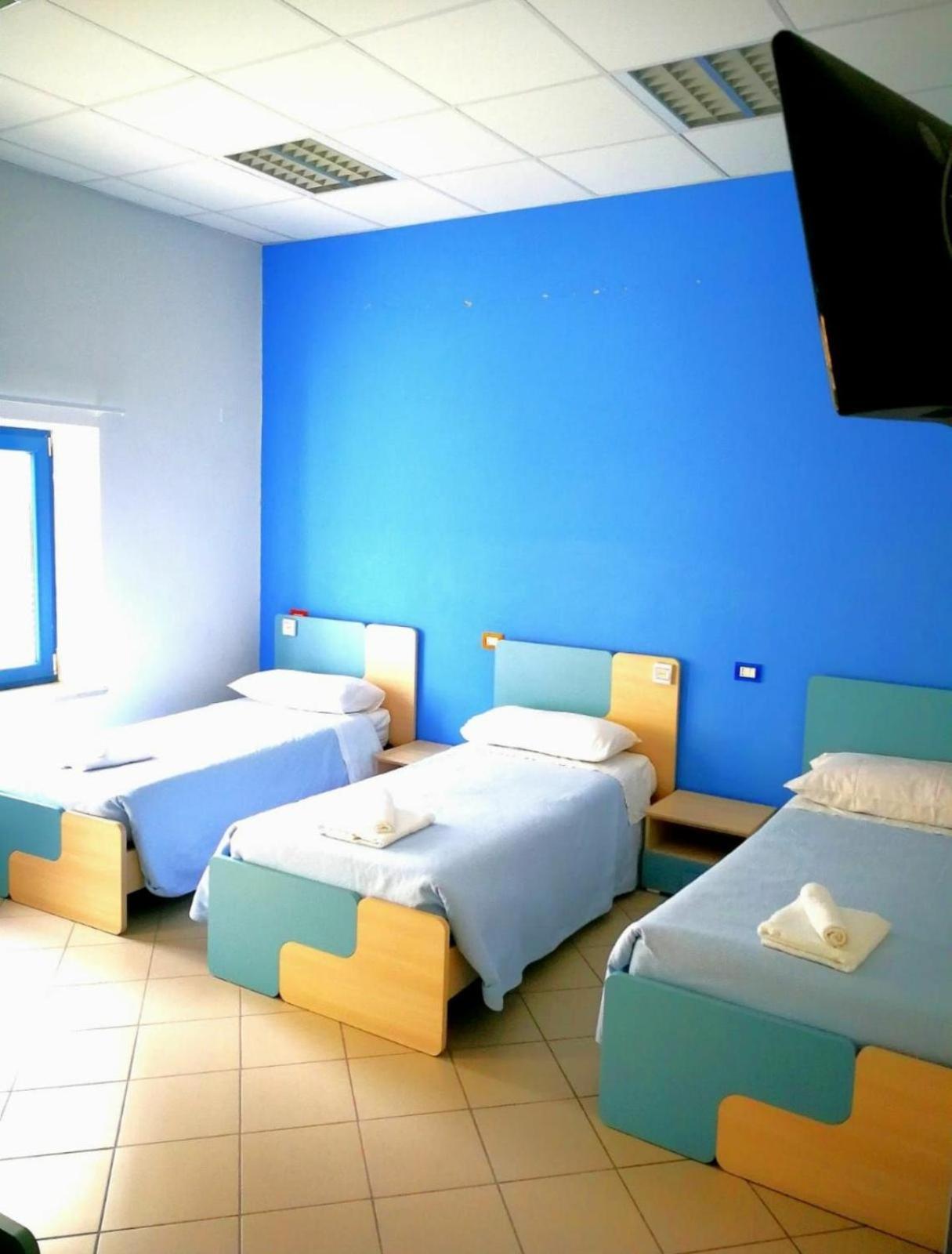 Basilicata Al Volo Hostel บรินดิซิดิมอนตาญา ภายนอก รูปภาพ