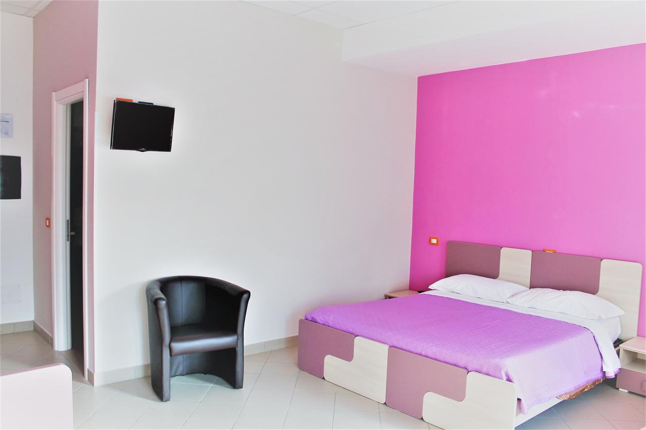 Basilicata Al Volo Hostel บรินดิซิดิมอนตาญา ภายนอก รูปภาพ